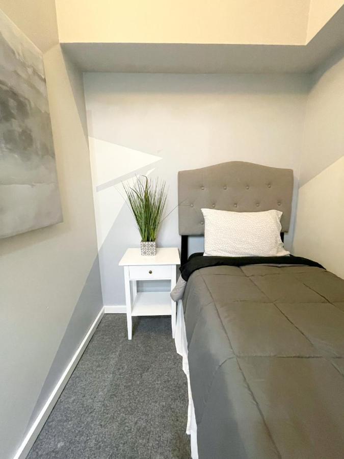 Wrigleyville Friends Unit - 5Bdrm Chicago Dış mekan fotoğraf